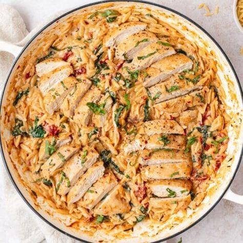 Creamy Tuscan Chicken Orzo - Barley & Sage Swiss Cheese Sauce Recipe, Tuscan Chicken Orzo, Tuscan Orzo, Orzo Pasta Recipes, Orzo Dishes, Creamy Tuscan Chicken, Orzo Recipe, Cooking With White Wine, Orzo Recipes