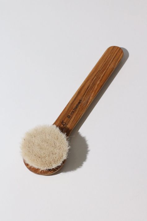 Stimulate the skin & gently remove dead skin cells with this ultrasoft brush designed for everyday dry brushing. Easy to hold with a slim oak wood handle. Made by visually impaired craftsman using time-honored Swedish brush making techniques. Self Care Tools, Dry Brush, Skincare Face Brush, Face Exfoliator Brush, Eco Friendly Makeup Brushes, Eco Tools Dry Body Brush, Eco Tools Body Brush, Eye Makeup Images, Skin Advice