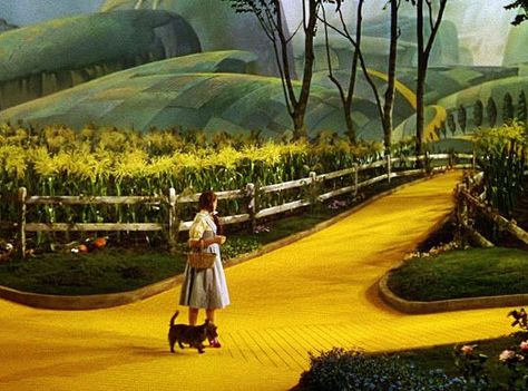 Wizard Of Oz Aesthetic, Wizard Of Oz Pictures, Oz Aesthetic, Wizard Of Oz Movie, Follow The Yellow Brick Road, Wizard Of Oz 1939, The Yellow Brick Road, Wicked Witch Of The West, Super Cute Dogs