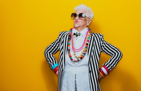 45 Life Lessons Written by a "90-Year-Old" Woman That'll Put Everything Into Perspective Resistance Is Futile, Life Isnt Fair, Inspirational Life Lessons, Agree To Disagree, Pity Party, Believe In Miracles, Writers Write, Smart Living, Saving For Retirement