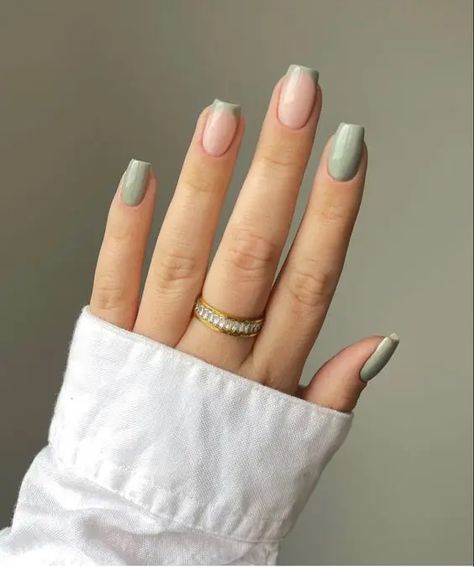 45+ Sage Green Nails To Try This Month | Sage Green Nails Designs For Inspo Sage Green Nails, Bridesmaids Nails, Unghie Sfumate, Green Acrylic Nails, Plain Nails, Green Nail Designs, Simple Gel Nails, Tapeta Galaxie, Short Acrylic Nails Designs