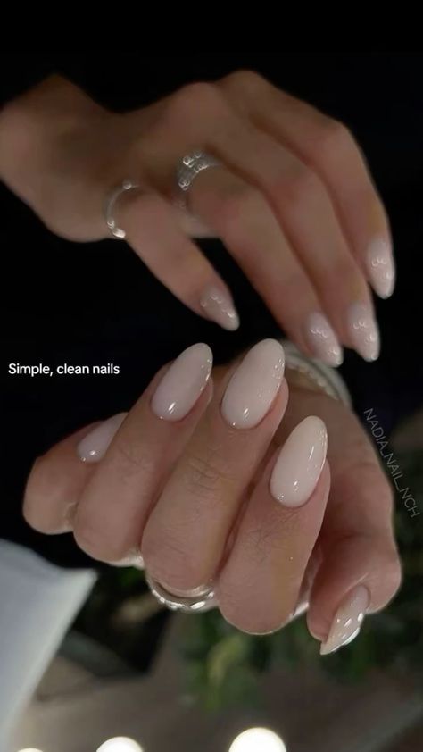 Classy Shirt Nails, French Tip Sns Nails Almond, Bridal Almond Nails, Almond Engagement Nails, Clean Simple Nails, Natural Nail Inspiration, Nude Nails Almond Shape, Soft Nail Colors, Cream White Nails