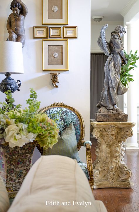 Blue French Country Living Room, Ideas Vestidor, French Chair Makeover, Pillar Design Interior, Blue French Country, Blue And Green Living Room, French Provincial Decor, Green Living Room Decor, Grandmillennial Style