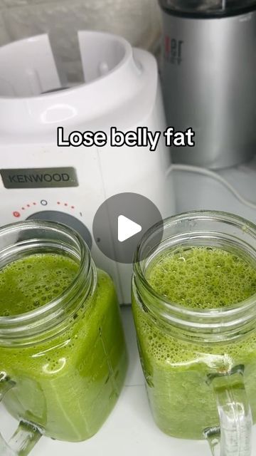 Smoothie WeightLoss Plan on Instagram: "14day lose belly fat at home  Cre by @kimkitchen0 -——————————— Your weight don’t let people shaming it Delicious, Easy-To-Make Smoothies For Rapid Weight Loss Follow @smoothieweightloss_plan for more Recipes Everyday ———————————— #losebellyfat #bellyfat #smooth #smoothiedetox #smoothierecipes #healthysmoothies #smoothies #smoothiemaking #smoothiemagic #smoothierecipe #smoothiediet #smoothielover" Belly Fat Burner Smoothie, Fat Burner Smoothie, Simple Detox, Flat Belly Smoothie, Detox Smoothie Recipes, Smoothie Cleanse, Smoothie Detox, Easy Detox, Smoothie Challenge