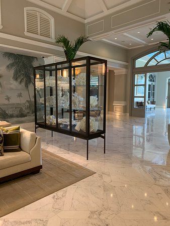 lobby - Picture of Rosewood Baha Mar ... Rosewood Baha Mar, Baha Mar, Basic Accessories, Rosewood Hotel, Cottage Interior, Luxury Amenities, Hotel Design, Hotels Design, Nassau