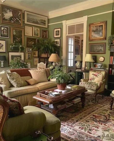 Salons Cottage, English Cottage Interiors, English Cottage Decor, English Country Decor, Cottage Living Rooms, Interior Design Per La Casa, Casas Coloniales, تصميم للمنزل العصري, Country Living Room