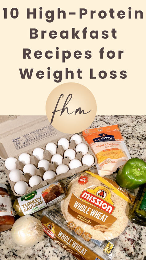 We’ve all heard the saying that breakfast is the most important meal of the day, right? Well, if you have a weight loss goal, it might be true! Eating a protein-rich breakfast can help you reduce snacking and hunger, feel fuller for longer, and build and maintain calorie-torching muscle. Macros Breakfast, High Protein Low Calorie Meals Breakfast, 30 Gram Of Protein Breakfast, 30g Of Protein Breakfast, High Protein Breakfast Macros, Macro Breakfast, Healthy Breakfast High Protein, High Protein Macro Breakfast, Calorie Deficit Breakfast Ideas