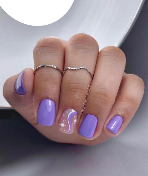 Purple Nails Simple Design, Short Nail Inspo Purple, Purple Nails With Designs, Short Purple Nail Ideas, Purple Gel Nails Ideas, Short Purple Nails, Lila Nails, Purple Gel Nails, Shiny Nails Designs