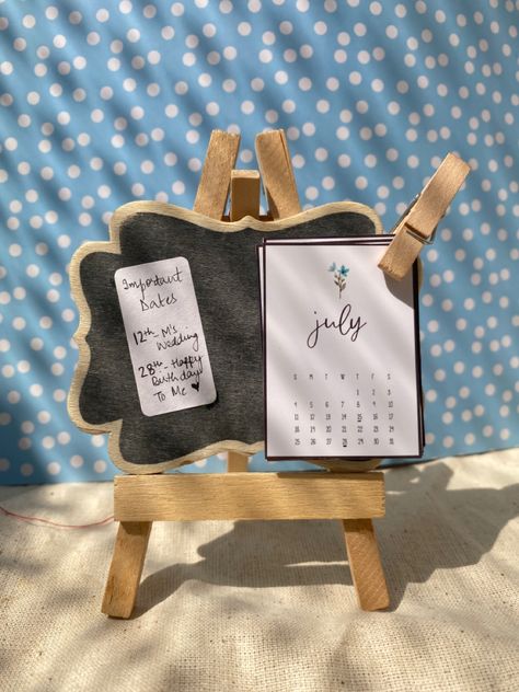 Plain Kurti Designs, Plain Kurti, Easel Calendar, Mini Desk Calendar, Mini Easel, Diy Diwali Decorations, Gifts Wrapping, Stick Crafts, Gift Wraps