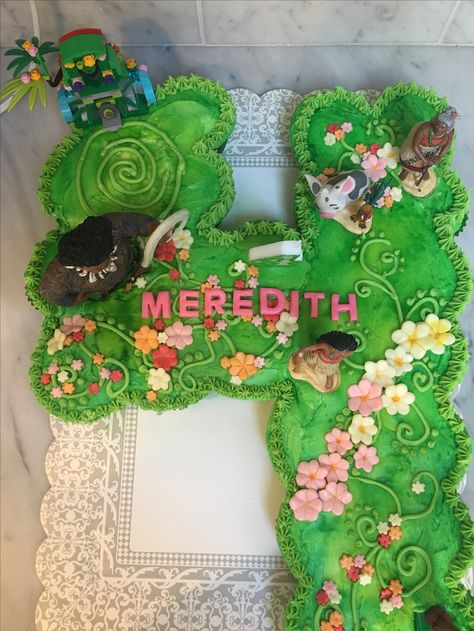 Moana Cupcake Cake Pull Apart, Moana Food, Moana Water, Moana Birthday Party Cake, Coraline Birthday, Moana Party Decorations, Moana Cupcake, Fondant Letters, Moana Cake