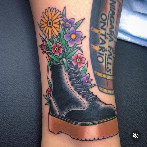 #docs#drmarten#drmartentattooidea Doc Marten Tattoo, Marten Tattoo, Dr Martens Tattoo, Doc Marten, Tattoo Set, Love Tattoos, Doc Martens, Dr. Martens, Ivy