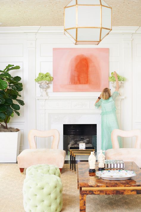 Leslie Jenkins Interiors, Bright Living Room Apartment, New Traditional Living Room, Estilo Charleston, Accentuate The Positive, Jenkins Interiors, 2024 Home Decor, Bright Furniture, Pretty Home