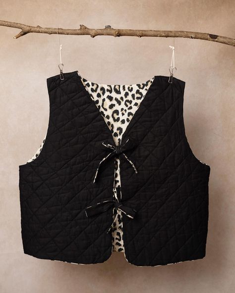 R I L E Y V E S T Now available to order Fully reversible, one side quilted and the other slanted pockets for ease of use! Quilted with biodegradable wadding (as voted by you!!) but a zero waste option is available Available in XXS-5XL (approx 6-22) #vest #waistcoat #sustainableclothing #slowfashion #fuckfastfashion #indieroller Reversible Clothing Women, Reversible Clothing, Quilted Coats, Winter Baby Clothes, Women Blouses Fashion, Vest Waistcoat, Reversible Vest, Quilted Coat, Quilted Vest