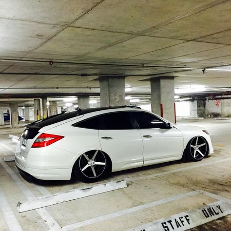 Who is lowered and 20"+ rims and AWD? - Honda Crosstour Forums Honda Accessories, Customized Cars, Honda Crosstour, Rims For Cars, Car Bike, Honda S, Honda Cars, Compact Cars, Custom Wheels