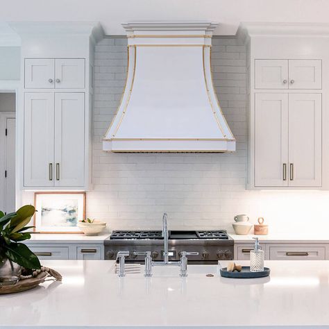 SINDA Handcrafted White Stainless Steel Custom Kitchen Hood Metal Kitchen Hood, Cooktop Hoods, Stainless Steel Kitchen Hood, Cooktop Hood, Stainless Steel Hood Vent, Modern Range Hood, Custom Bathtub, White Stove, Chimney Range Hood