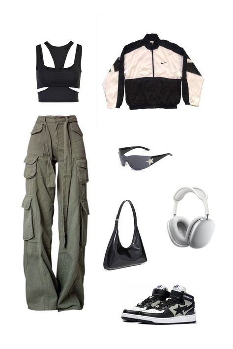 Black Tank Top And Cargo Pants, Acubi Jacket Outfit, Grey Cargo Outfit, Uni Outfits Fall, Cargo Pants Winter, Cargos Outfit, Fall Outfits College, Outfit Ideas Cargo Pants, Aesthetic Cargo Pants