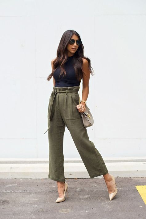 ¡Ficha estos 13 looks y que no te pille desprevenido el entretiempo! Culotte Outfit, Culottes Outfit, Casual Brunch Outfit, Brunch Outfit Spring, Casual Party Outfit, Chic Summer Style, Outfit Chic, Thrifted Outfits, Summer Work Outfits