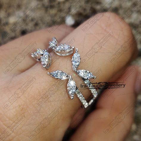 Diamond Band Enhancer Ring, White Gold Over Guard Band, Anniversary Ring, Engagement Ring Enhancer, Solitaire Enhancer, Women Enhancer Ring, Silver ring ⭐ Available⭐ > 14K White Gold Plated 925 Sterling Silver > 14K Yellow Gold Plated 925 Sterling Silver > 14K Rose Gold Plated 925 Sterling Silver > 15+ Color Gemstones **WE LOVE CUSTOM ORDERS** YOU ASKED,WE MADE IT (FREE OF COST) ⭐ Item Detail⭐ > Material: Solid Sterling Silver > Gem type: Cubic Zirconia > Stone Creation: Lab Square Ring Enhancer, Wedding Ring Guard Solitaire Enhancer, Ring Enhancer For Radiant Cut, Radiant Cut Ring Enhancer, Ring Enhancer For Round Diamond, Ring Enhancer For Princess Cut, Solitaire Engagement Ring With Enhancer, Ring Enhancer Wedding Band, Marquis Engagement Rings