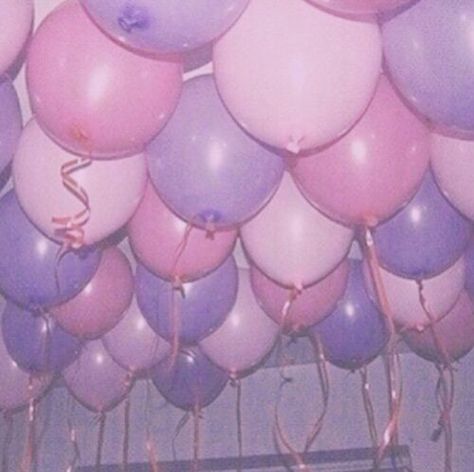 Purple Vibe, Purple Balloons, Lavender Aesthetic, Purple Birthday, Pastel Grunge, Purple Themes, Purple Wallpaper Iphone, Photo Wall Collage, Pastel Purple