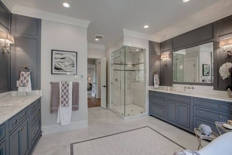 This is a sensible design that offers utility via alcove shower and plenitude of fixtures. Bedecked with lavender and smoky gray fixtures, this model makes great use of dazzling accent lights. Inexpensive Bathroom Remodel, Bathroom Shower Stalls, Luxury Master Bathrooms, Diy Bathroom Remodel, Custom Bathroom, Bad Design, Shower Remodel, Grey Bathrooms, Dream Bathroom