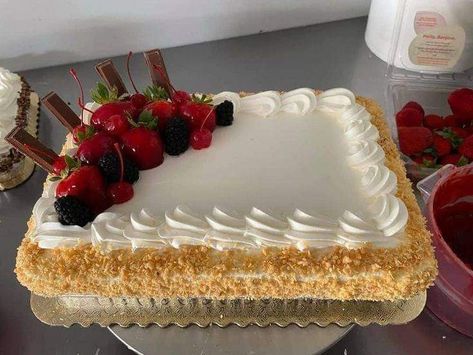 Tres Leches Cake Decoration Ideas, Square Cake Design, Pastel Rectangular, Costco Cake, Chocolate Mocha Cake, Fruit Cake Design, Fresh Strawberry Cake, Fresh Fruit Cake, Sheet Cake Designs