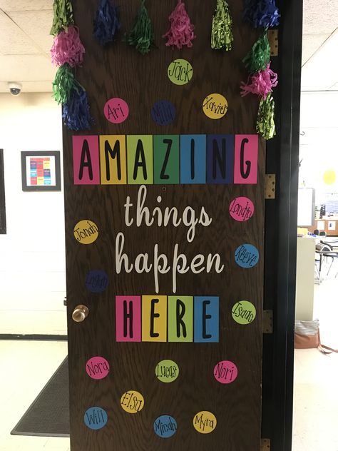 Back to school door for my kindergarten classroom 2019. Art Classroom Door, Kindergarten Classroom Door, Classroom Door Decoration Ideas, Kindergarten Door, Classroom Door Displays, Door Decoration Ideas, Classroom Welcome, School Door Decorations, Kindergarten Classroom Decor