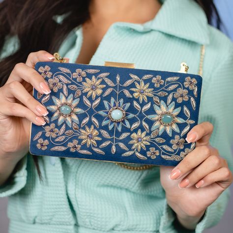 Crafted with love and tradition, this stunning clutch showcases the intricate beauty of zardozi embroidery paired with dazzling gemstones. A perfect blend of heritage and style. #ArtisanElegance #ZardoziEmbroidery #HandmadeCharm #GemstoneAccessories #ArtisanCrafts #LuxuryFashion #HandcraftedElegance #TraditionalArt #FashionAccessories #HandmadeLuxury #ElegantDesign #ArtisanalBeauty #HeritageCraft #Craftsmanship #TimelessStyle #FashionStatement Zardosi Embroidery, Zardozi Embroidery, Stone Accessories, Art Traditional, Velvet Clutch, Blue Bottle, Onyx Bead, Bottle Green, Vintage Inspired Design