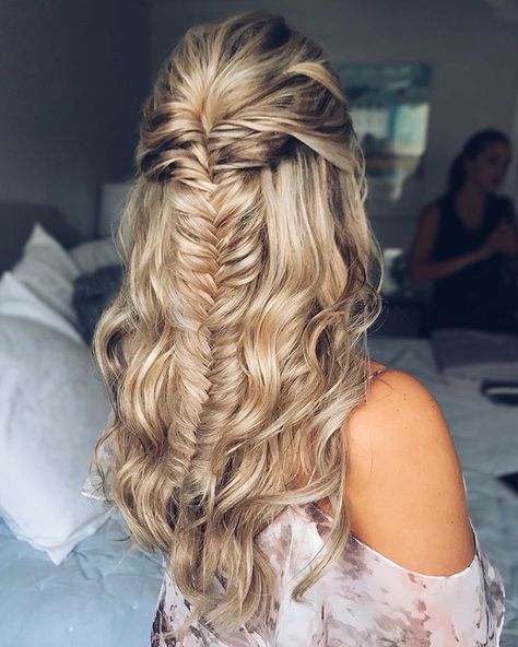 Fishtail Bride Hair, Prom Fishtail Braid Half Up, Fishtail Braid Half Up, Fishtail Half Up, Half Up Half Down Wedding Hair Fishtail, Fishtail Braid Hairstyles Half Up, Half Up Half Down With Fishtail Braid, Fishtail Braid Half Up Half Down, Half Up Half Down Fishtail Braid