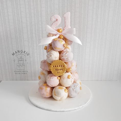 Choux Tower, Cream Puff Tower, Cream Puff, Cream Puffs, Diaper Cake, Pink White, Tower, Place Card Holders, Dessert