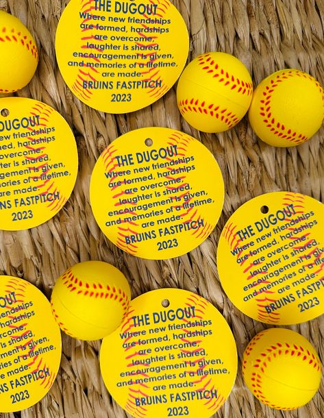 Softball Goodie Bags For Players, Softball Team Christmas Party Ideas, Softball Goodie Bag Ideas Team Gifts, Softball Coach Gift Ideas, Softball Goodie Bags, Softball Treats, Softball Party Favors, Softball Dugout, Baseball Treats