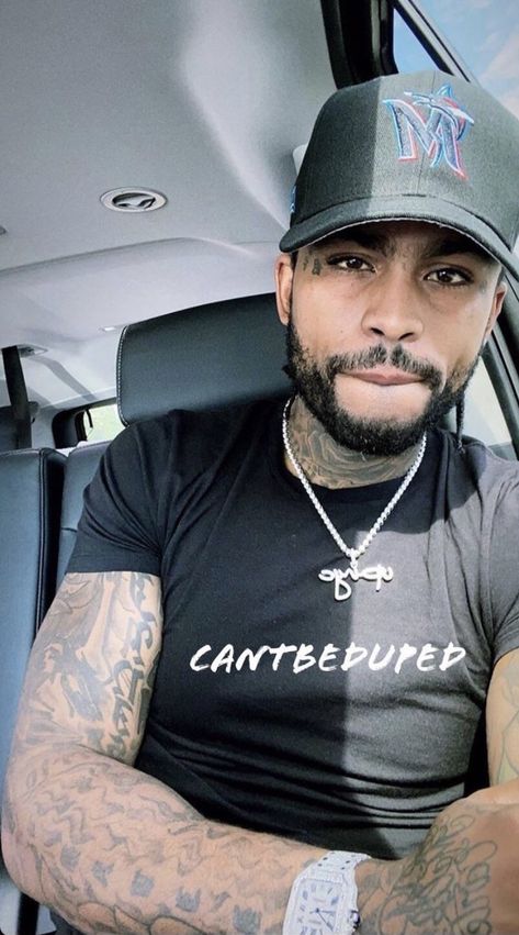 Dave East Girlfriend, Dave East Instagram, David East, Mixed Men, Male Rappers, Wattpad Boys, Dave East, Full Body Workout Routine, Mexican Men