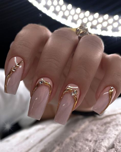 Classy Wedding Nails, Wedding Nails Ideas, Tapered Square Nails, Nude Nail Designs, Nail Art Wedding, Trendy Nail Design, Classy Wedding, Classy Nails, Dope Nails