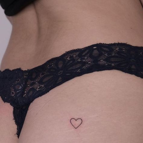 Heart On Buttcheek Tattoo, Tattoos On Buttocks For Women, Heart Tattoo On Bum Cheek, Bum Tattoo, Tiny Heart Tattoos, Small Heart Tattoos, M Tattoos, Herz Tattoo, Finger Tattoo Designs