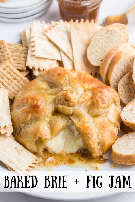 Baked Brie with Fig Jam recipe from RecipeGirl.com #baked #brie #bakedbrie #fig #figjam #recipe #RecipeGirl Baked Brie With Fig Jam, Brie With Fig Jam, Fig Appetizer, Baked Brie Appetizer, Super Easy Appetizers, Baked Brie Recipes, Fig Jam Recipe, Brie Appetizer, Brie Recipes