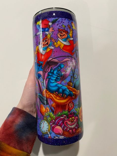 Alice In Wonderland Tumbler Ideas, Disney Epoxy Tumbler, Up Tumbler Cup Disney, Cartoon Tumbler Cups, Disney Villains Tumbler Cups, Alice In Wonderland Glitter Tumbler, Yeti Cup, Arizona Tea, Tumbler Cups Diy