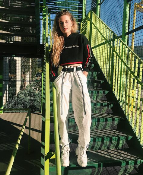 Cari Fletcher Outfits, Fletcher Concert Outfit, Fletcher Concert, Fletcher Style, Fletcher Outfits, Fletcher Singer, Cari Fletcher, Zara Larsson, Celebrity Singers