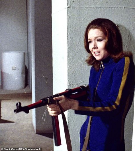 Rachael Stirling, Diana Riggs, Avengers Women, Patrick Macnee, Dame Diana Rigg, Avengers Girl, Emma Peel, Beatles Pictures, Sigourney Weaver