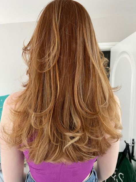 Ginger Hair With Blonde Highlights And Layers, Copper Blonde With Highlights, Brown Red Hair With Blonde Highlights, Natural Ginger With Highlights, Balayage On Ginger Hair, Strawberry Light Brown Hair, Light Brown Hair With Ginger Highlights, Balayage Hair Ginger, Layers Ginger Hair