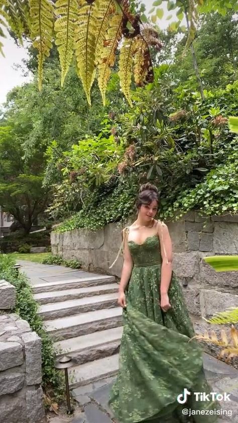 Dream Prom Dress, Prom Dress Inspo, Vintage Prom, Prom Dress Inspiration, Prom Dresses Vintage, Cute Prom Dresses, Beautiful Prom Dresses, Long Prom Dresses, Pretty Prom Dresses