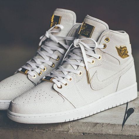 Air Jordan 1 Pinnacle Pinnacle #Cool, #Sneakers, #Style Sepatu Air Jordan, Jordan Shoes For Women, Cheap Jordan Shoes, Jordan Shoes Girls, Jordan Shoes Retro, All Nike Shoes, Shoes Sneakers Jordans, Nike Shoes Jordans, Nike Air Shoes