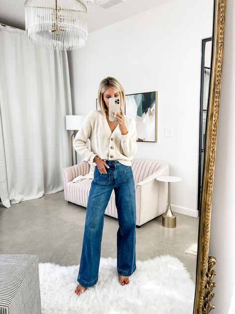 Jeans Outfit Spring, Spring Jeans, Cardigan Outfit, Cardigan Outfits, High Waisted Trousers, Jean Outfits, Wide Leg Jeans, Cardigan Sweater, Spring Fashion