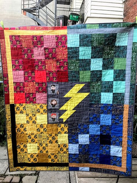 Harry Potter Quilt Blocks, Harry Potter Baby Quilt, Harry Potter Quilt, Harry Potter Fabric, Harry Potter Nursery, Baby Quilt Pattern, Harry Potter Baby, Harry Potter Crafts, Harry Potter Birthday