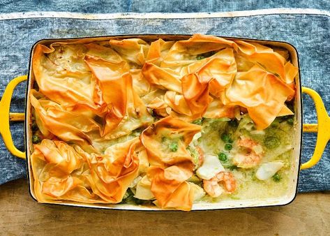 A rich fish pie packed with cod, smoked haddock, prawns, leeks and peas. Fish Pie With Filo Pastry, Smoked Haddock Recipes, Dinner Pie, Roasted Avocado, Fish Pie Recipe, Smoked Sausage Pasta, Haddock Recipes, Savoury Tarts, Fish Meals