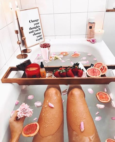 Dream Bath, Flower Bath, Room Deco, Bathroom Inspo, Relaxing Bath, Home Spa, Bubble Bath, Relax Time, Me Time