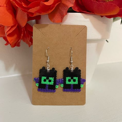 Perler Bead Disney Maleficent Earrings Black, Green And Purple New Handmade 1” Inch Perler Beads Bundle To Save Don’t Be Afraid To Send Offers :) Maleficent Perler Bead Patterns, Disney Perler Beads, Disney Maleficent, Mini Iron, Easy Perler Beads Ideas, Mini Earrings, Iron Beads, Perler Beads Designs, Maleficent