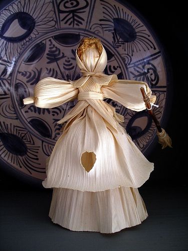 Corn Husk Doll Spring Solstice, Message Of The Day, Corn Husk Crafts, Corn Dolly, Corn Husk Dolls, Spirit Messages, Pagan Crafts, Rowan Tree, Corn Husk