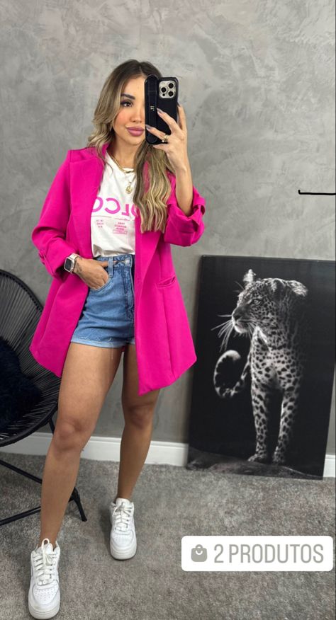 Blazer And Shorts Outfit Sneakers, Short Blazer Outfits, Vegas Outfit, Lazy Day Outfits, Look Older, Outfits Verano, Blazer And Shorts, Casual Work Outfits, Fashion Mistakes