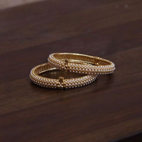 Moti Bangles Design, Pearl Bangles Indian Gold, Pearl Bangle Designs, Moti Bangles, Pearls Bangles, Pearl Bangles Gold, Jewellery Ads, Bangles Diamond, Gold Kada