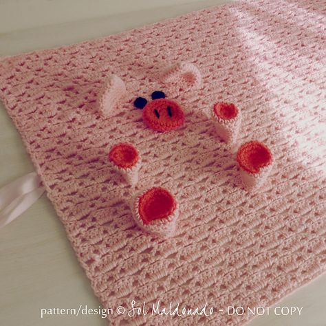 crochet pig blanket Pig Blanket, Security Blanket Crochet Pattern, Babies Rooms, Pig Amigurumi, Pig Crochet, Crochet Baby Blanket Beginner, Baby Blankie, Crochet Pig, Crochet For Beginners Blanket