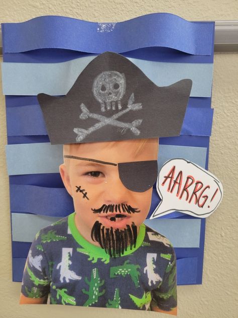 Preschool craft project. Turn yourself into a pirate! Pirates Dramatic Play, Pirate Curriculum Preschool, Pirate Week Preschool Activities, Preschool Pirates Theme, Pirates And Princesses Preschool, Pirate Theme Summer Camp Activities, Pirate Activity For Kids, Pirate Art For Toddlers, Pirate Toddler Crafts